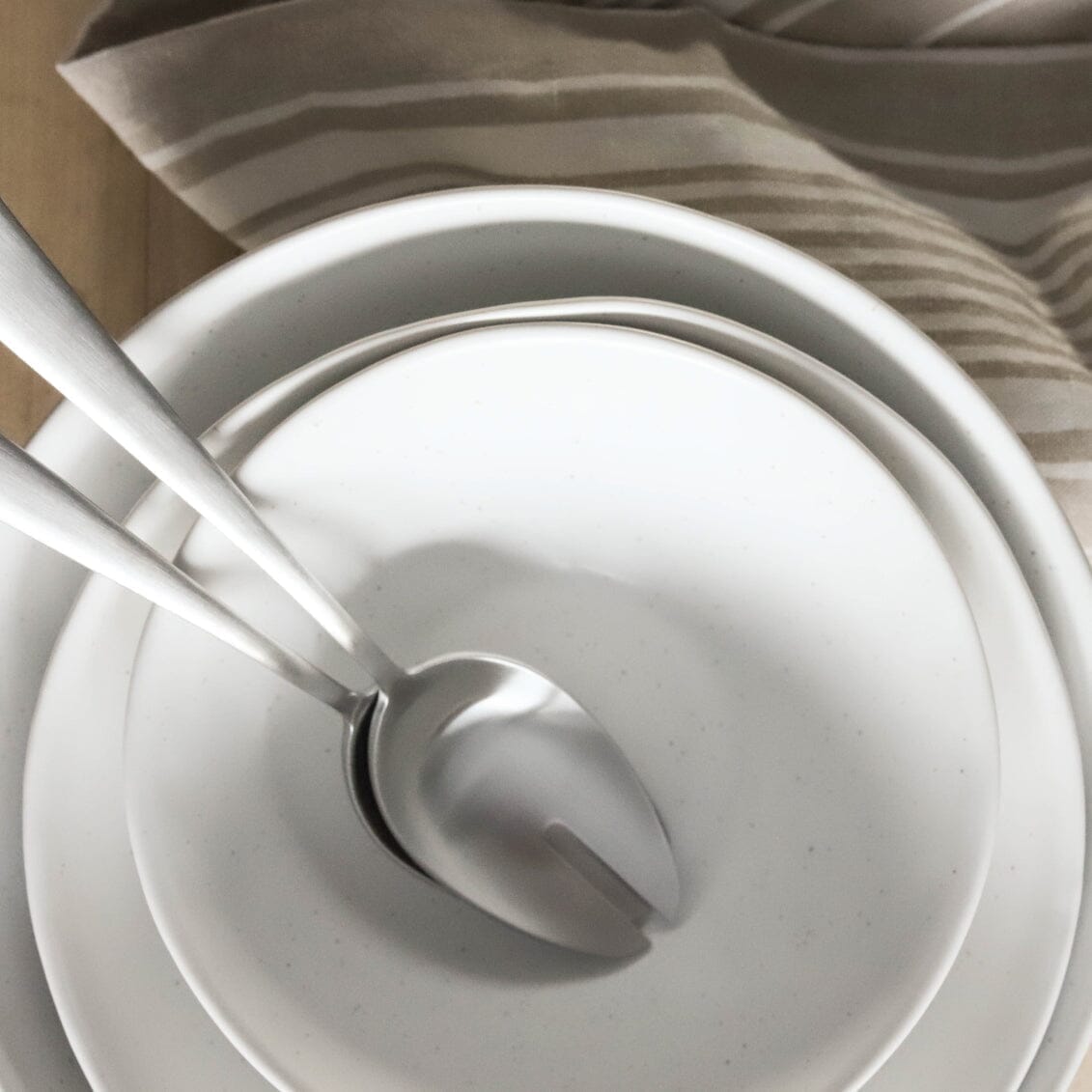 Serving Ceramics Set